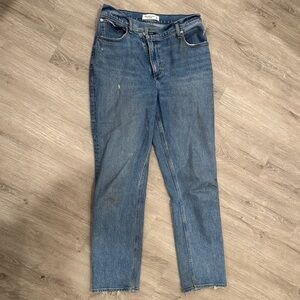 Abercrombie & Fitch Women's 90s Straight Leg ultra high rise Blue Jeans